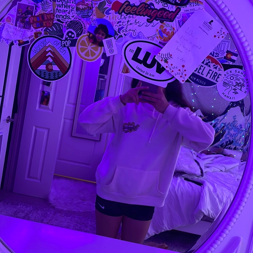 California dreaming hoodie off white super soft rarely used